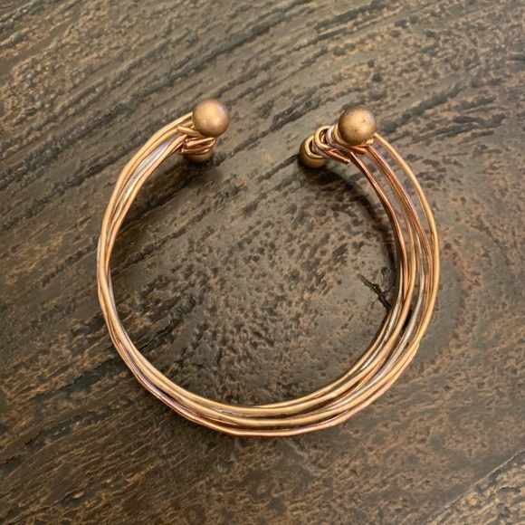 Pretty silver and copper plated layered bracelet - Picture 2 of 3